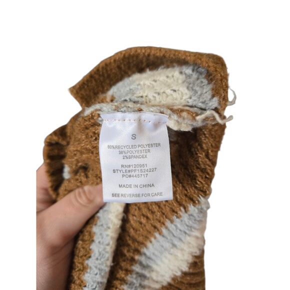 Pink rose brown and white stripes waffle knit sweater, size small - Picture 4 of 4